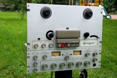 NAGRA KUDELSKI NAGRA-T-Audio NAGRA-T AUDIO,  Studio version of 1/4" tape recorder user and service manual required.