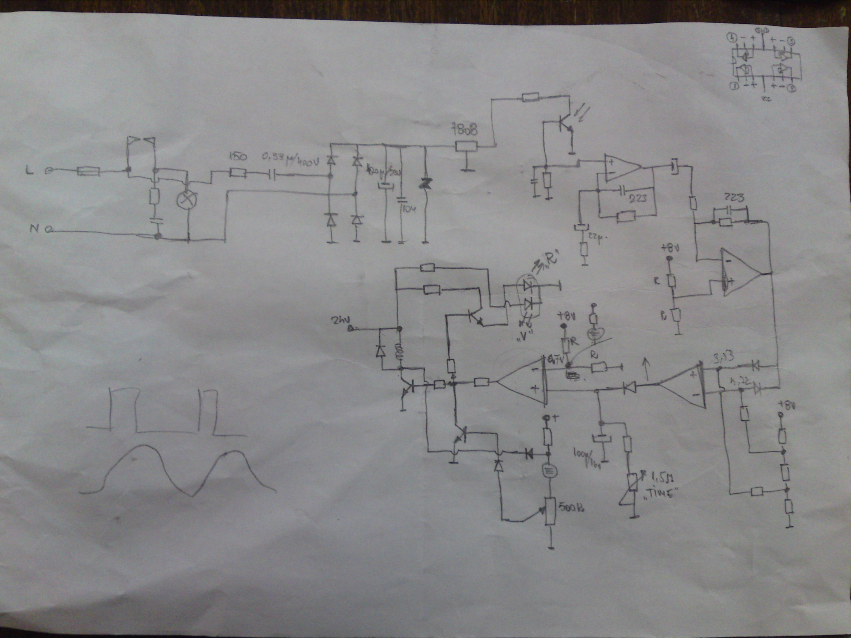 akno m--china motion sensor ,whit lm 324,pilla volta >>detector ,and fotorez to detect ambiant light !