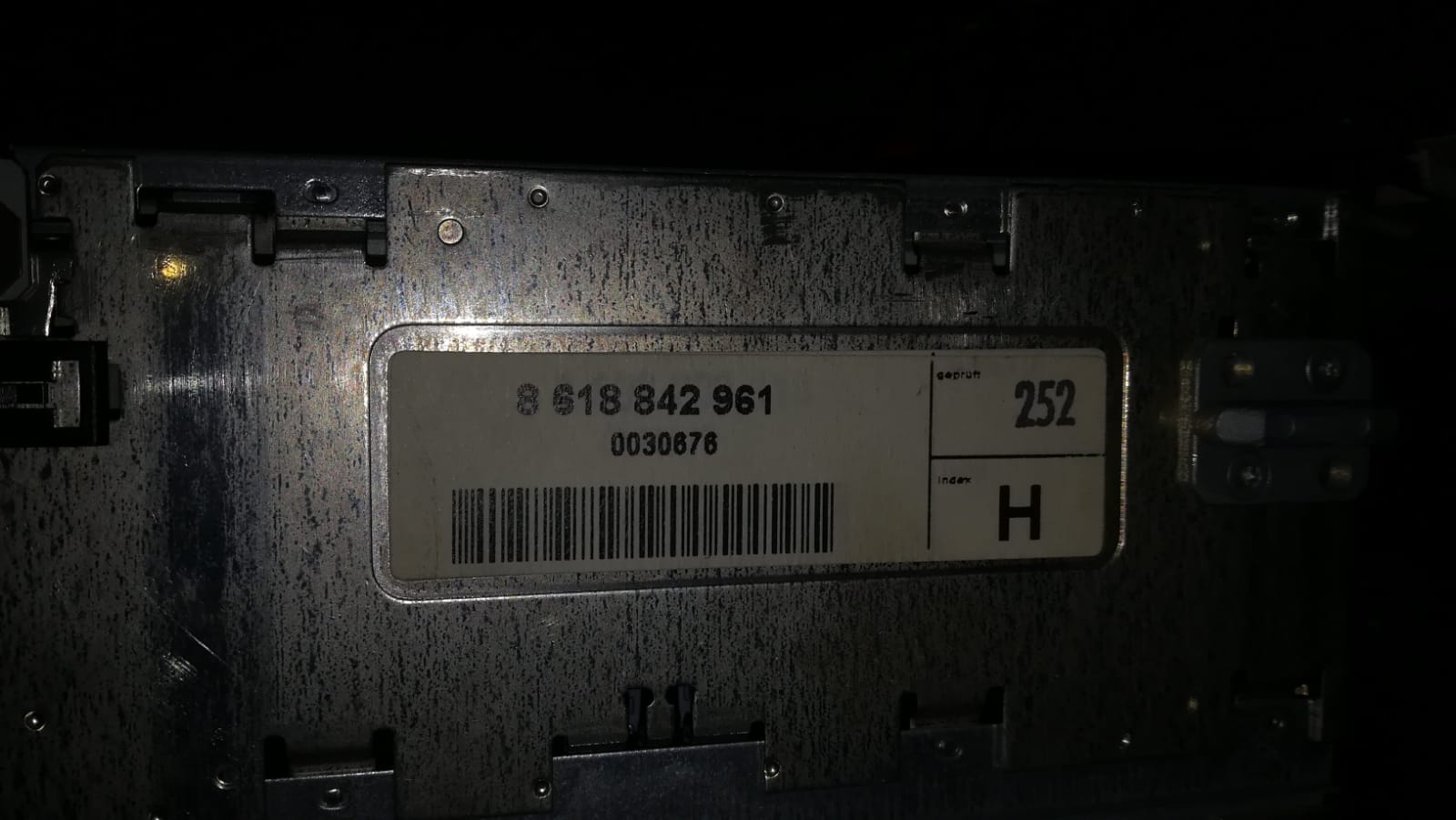 Audi A4 I need help. I bought new radio for my audi a4 NAVIGATION PLUS.. I can not find the code. Please help!!
BLAUPUNKT GMBH 7612001013
BNO 881

RADIO NAVIGATION
8E0035192B
014AUZ1Z1B6065693