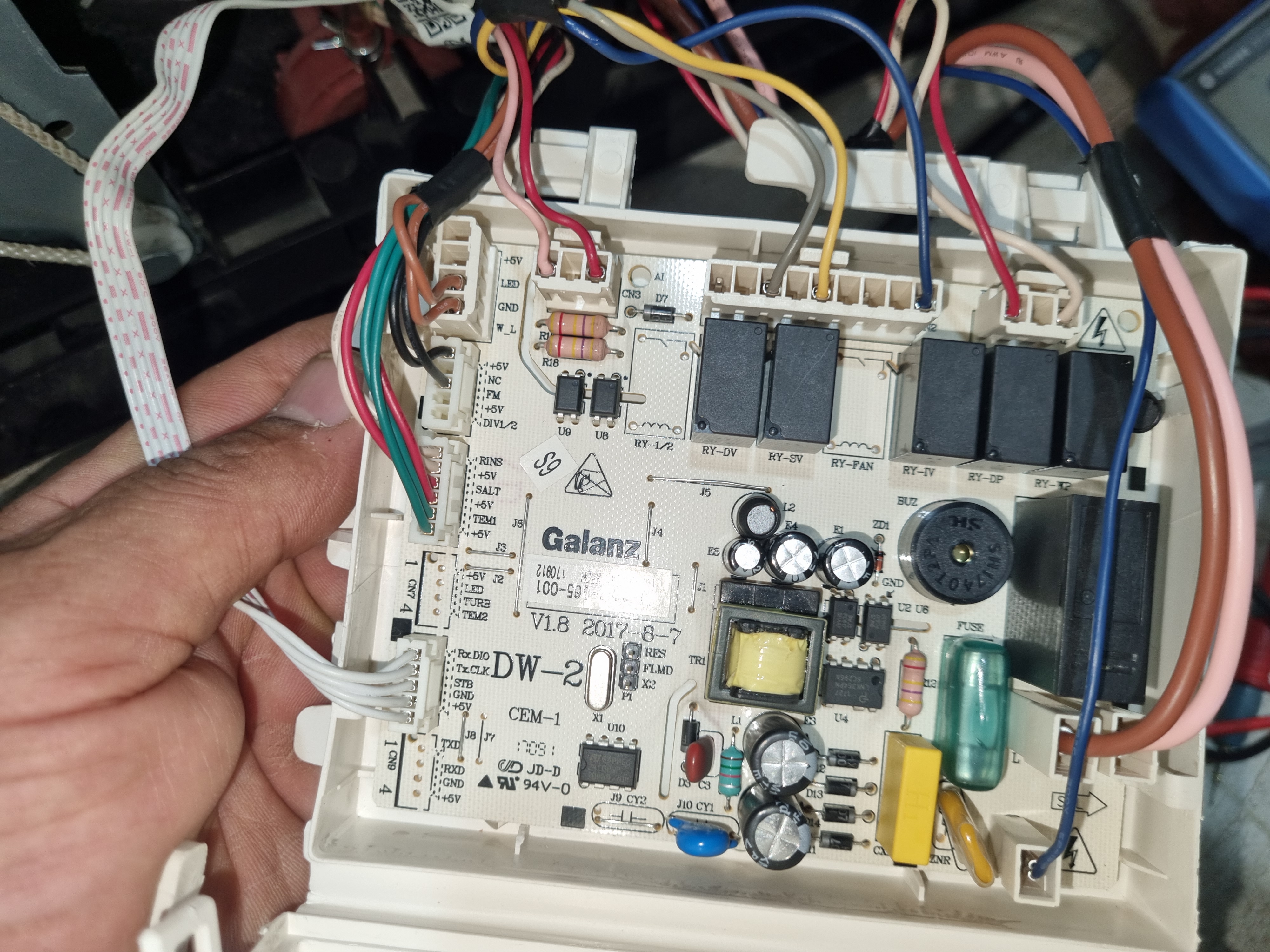 bosch galanz ticket having E4 error and need to reolace 2 relay that arevbroken